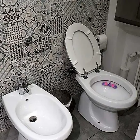 Two Steps From San Pietro Apartment